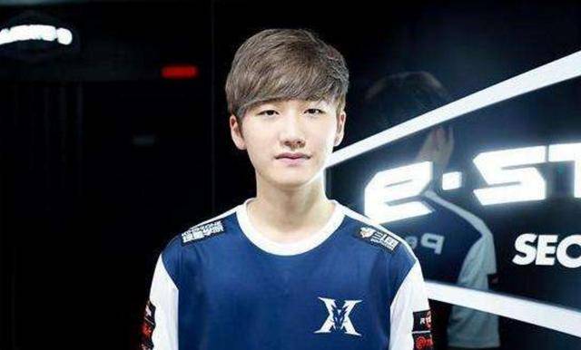 里经历了频 里经历了频