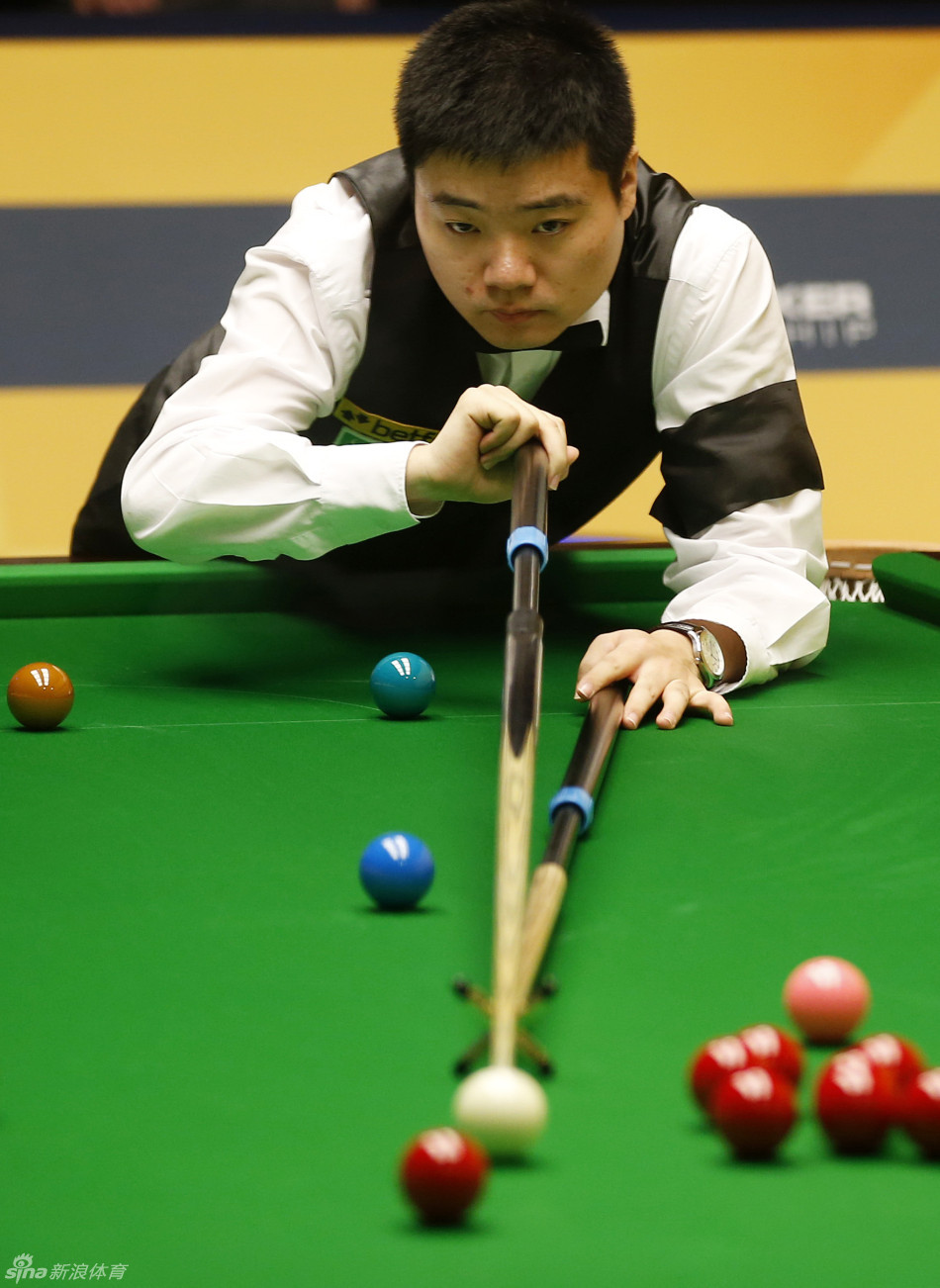 够继续保持 够继续保持